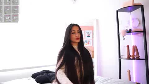 Snapshot of abigail_adamss_ chatting on 03-11-26, 07:42 Abigail online show from 03-11-26, 07:42