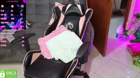 Snapshot of abigail_monroe__ chatting on 12-12-24, 05:20 abigail_monroe__ online show from 12-12-24, 05:20