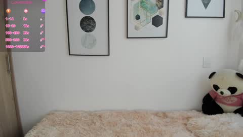 Snapshot of abigail_w chatting on 10-24-25, 05:20 abigail online show from 10-24-25, 05:20