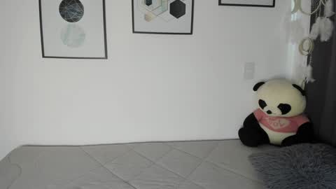 Snapshot of abigail_w chatting on 11-19-25, 04:29 abigail online show from 11-19-25, 04:29