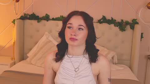 Snapshot of abigailforl chatting on 07-16-26, 05:13 abigailforl online show from 07-16-26, 05:13
