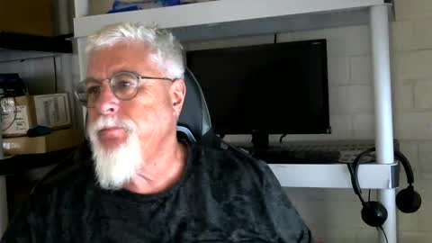 abigspermdonor online show from 10-28-25, 06:32