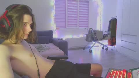 Snapshot of abobus123 chatting on 12-18-24, 11:45 hi cum in pvt noi extra tip online show from 12-18-24, 11:45