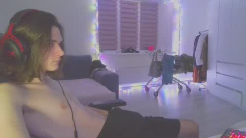 Snapshot of abobus123 chatting on 12-22-24, 06:48 hi cum in pvt noi extra tip online show from 12-22-24, 06:48