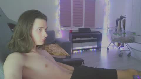 Snapshot of abobus123 chatting on 02-08-25, 02:38 hi cum in pvt noi extra tip online show from 02-08-25, 02:38