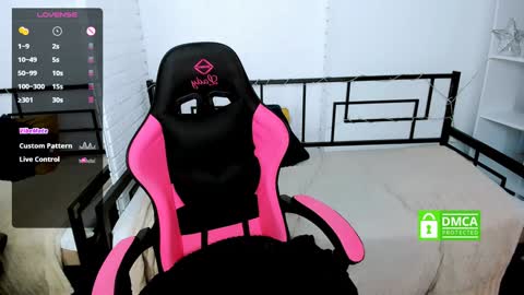 Snapshot of abogailmaartin chatting on 12-28-24, 02:11 Mary online show from 12-28-24, 02:11