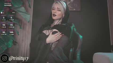 Snapshot of abril__colen chatting on 12-29-24, 09:20 April online show from 12-29-24, 09:20