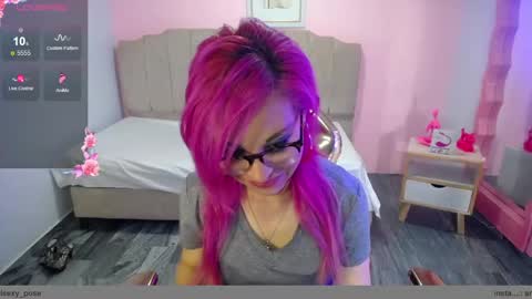 abril_ch_ online show from 10-09-25, 10:46