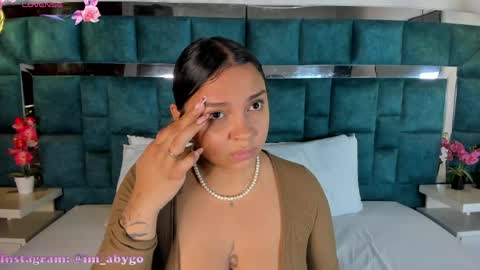 Snapshot of abril_gomez_11 chatting on 05-25-26, 07:53 abril_gomez_11 online show from 05-25-26, 07:53