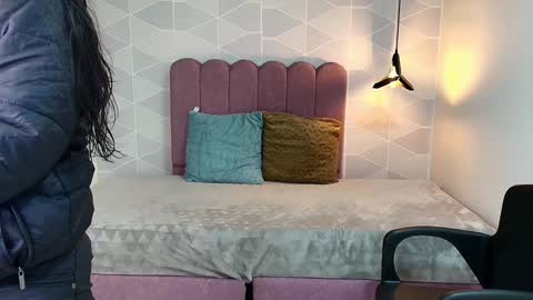 ABRIL MATTHEWS online show from 01-13-25, 12:02