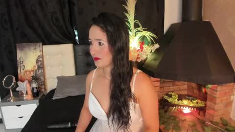 Snapshot of abril_riios chatting on 06-07-26, 03:32 Abril online show from 06-07-26, 03:32
