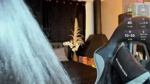 Snapshot of abril_riios chatting on 06-21-26, 04:15 Abril online show from 06-21-26, 04:15