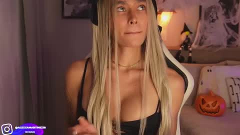 My name is Alexa. Please say hello I like to chat with you. If you have requests please use tip online show from 10-09-25, 01:47