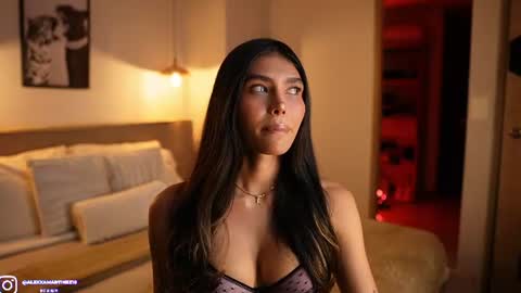 Snapshot of abril_w18 chatting on 06-14-26, 09:39 My name is Alexa. Please say hello I like to chat with you. If you have requests please use tip online show from 06-14-26, 09:39