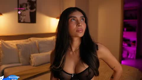 Snapshot of abril_w18 chatting on 06-15-26, 10:01 My name is Alexa. Please say hello I like to chat with you. If you have requests please use tip online show from 06-15-26, 10:01