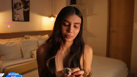 Snapshot of abril_w18 chatting on 07-06-26, 09:17 My name is Alexa. Please say hello I like to chat with you. If you have requests please use tip online show from 07-06-26, 09:17