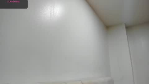 AbrilSonne online show from 03-06-25, 08:27