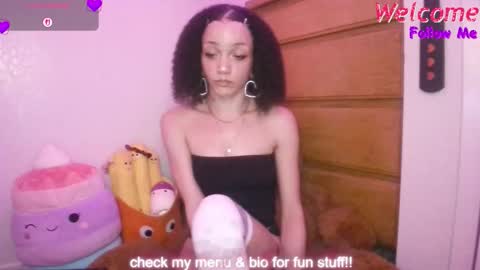 Snapshot of abruisedpeach chatting on 01-15-26, 04:50 Peach online show from 01-15-26, 04:50