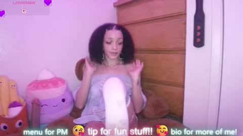 Snapshot of abruisedpeach chatting on 01-18-26, 05:11 Peach online show from 01-18-26, 05:11