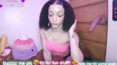 Snapshot of abruisedpeach chatting on 02-03-26, 06:51 Peach online show from 02-03-26, 06:51