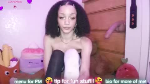 Snapshot of abruisedpeach chatting on 02-12-26, 04:29 Peach online show from 02-12-26, 04:29