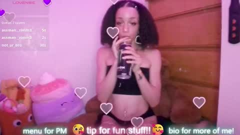 Snapshot of abruisedpeach chatting on 03-10-26, 03:33 Peach online show from 03-10-26, 03:33