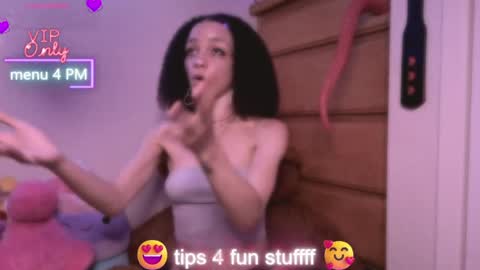 Snapshot of abruisedpeach chatting on 05-12-26, 02:52 Peach online show from 05-12-26, 02:52