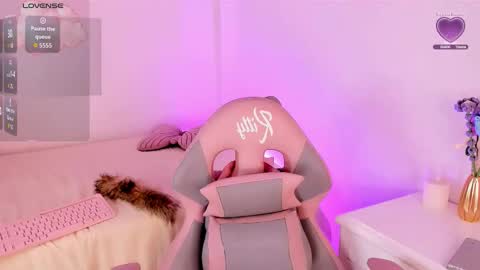 Snapshot of abynanami chatting on 10-23-25, 12:43 Abynanami online show from 10-23-25, 12:43