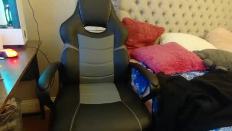 ac1d3athz online show from 02-06-25, 06:18