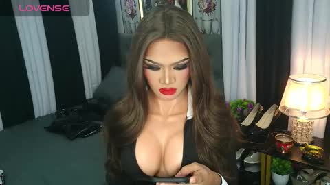 Snapshot of ace_brandy chatting on 11-19-25, 09:53 Ace Brandy online show from 11-19-25, 09:53