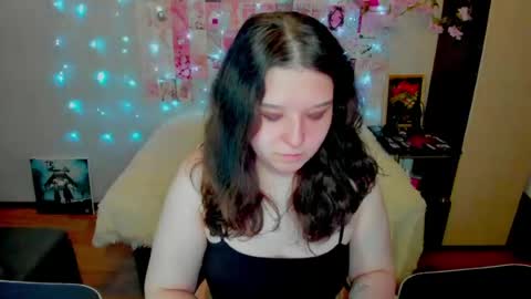 Snapshot of acid_kate chatting on 06-18-26, 12:22 Kate online show from 06-18-26, 12:22