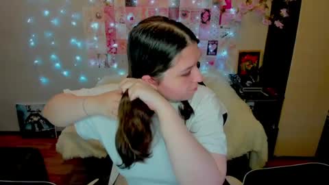 Snapshot of acid_kate chatting on 07-12-26, 12:01 Kate online show from 07-12-26, 12:01