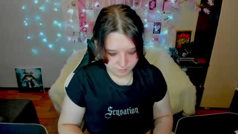Snapshot of acid_kate chatting on 07-14-26, 02:05 Kate online show from 07-14-26, 02:05