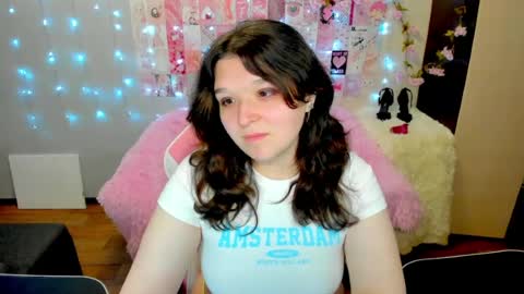 Snapshot of acid_kate chatting on 07-21-26, 12:02 Kate online show from 07-21-26, 12:02