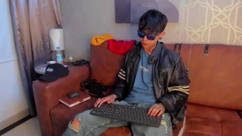 Acid Milo online show from 12-07-24, 02:57