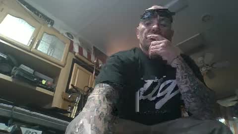 Snapshot of act_right_dub420 chatting on 02-19-25, 04:55 act_right_dub420 online show from 02-19-25, 04:55