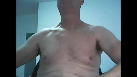 Snapshot of active147 chatting on 11-20-25, 11:48 active147 online show from 11-20-25, 11:48