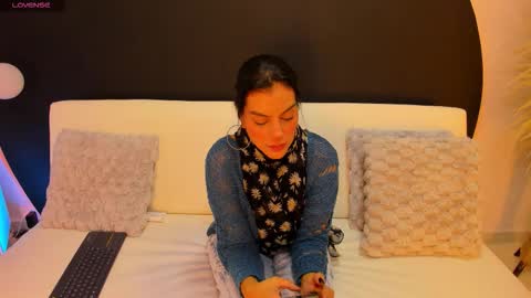    online show from 02-06-26, 01:58