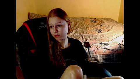 Snapshot of adagretta chatting on 01-06-25, 10:15 adagretta online show from 01-06-25, 10:15