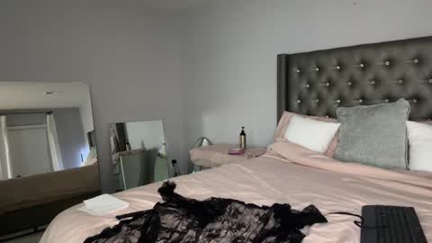 Snapshot of adalinestar chatting on 02-03-25, 02:03 Adaline Star Busty Beauty online show from 02-03-25, 02:03