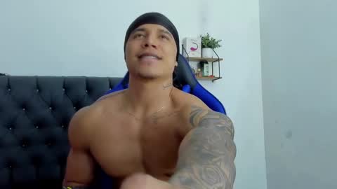 Snapshot of adam_boss chatting on 11-29-25, 04:59 adam boss online show from 11-29-25, 04:59