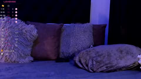 Snapshot of adam_bouton chatting on 02-06-25, 12:43 Adam online show from 02-06-25, 12:43