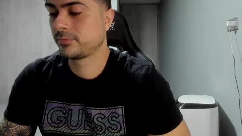 Snapshot of adam_clarke chatting on 01-11-25, 12:01 adam clarke online show from 01-11-25, 12:01