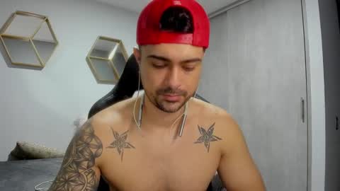 Snapshot of adam_clarke chatting on 01-13-25, 12:51 adam clarke online show from 01-13-25, 12:51