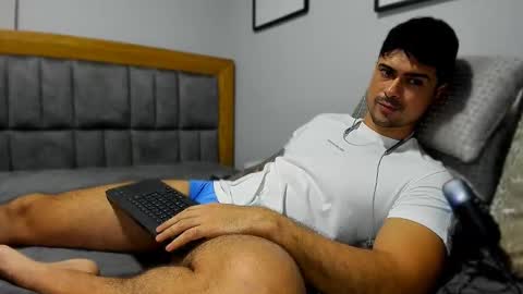 Snapshot of adam_clarke chatting on 01-20-25, 02:25 adam clarke online show from 01-20-25, 02:25