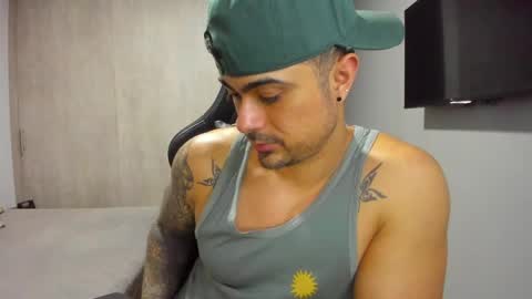 Snapshot of adam_clarke chatting on 03-02-25, 06:05 adam clarke online show from 03-02-25, 06:05