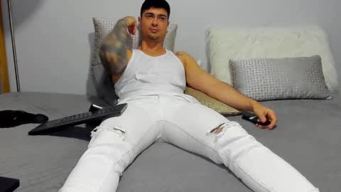 Snapshot of adam_clarke chatting on 03-09-25, 02:29 adam clarke online show from 03-09-25, 02:29