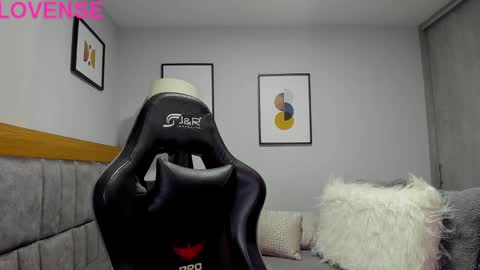 Snapshot of adam_clarke chatting on 10-15-25, 09:20 adam clarke online show from 10-15-25, 09:20