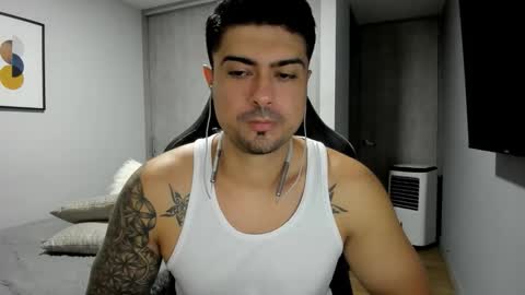 Snapshot of adam_clarke chatting on 10-24-25, 04:53 adam clarke online show from 10-24-25, 04:53