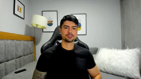 Snapshot of adam_clarke chatting on 11-06-25, 04:02 adam clarke online show from 11-06-25, 04:02